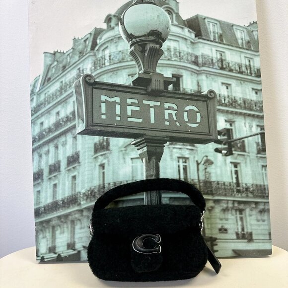 Coach CC444 Pillow Tabby Shoulder Bag 18 In Shearling IN BLACK - Picture 2 of 9